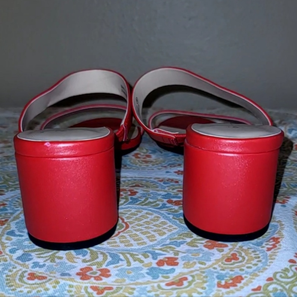 Red Sandals - Picture 3 of 5